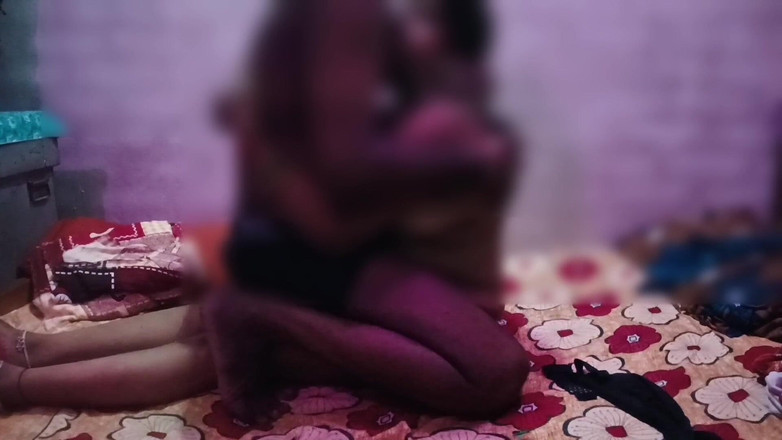 Starling: Desi chudai xxx video khiêu dâm