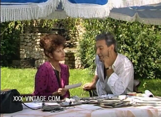 XXX-Vintage: Весільний секс під годинником фотографа
