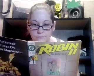 Queen Mea: Nerdy girl ignoring you
