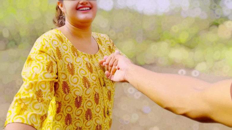 Your_aisha: देसी प्यारी littlestepsister सेक्स अपने सौतेले भाई के साथ जब वह अपने बॉयफ्रेंड से मिलने जाती है, पहली बार उसकी तंग चूत चोदना, xxx वीडियो