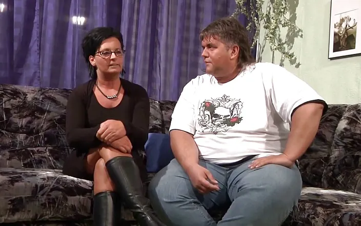 Mature Climax - 100% Mature Videos: Mature wearing glasses face sitting her lover before riding dick