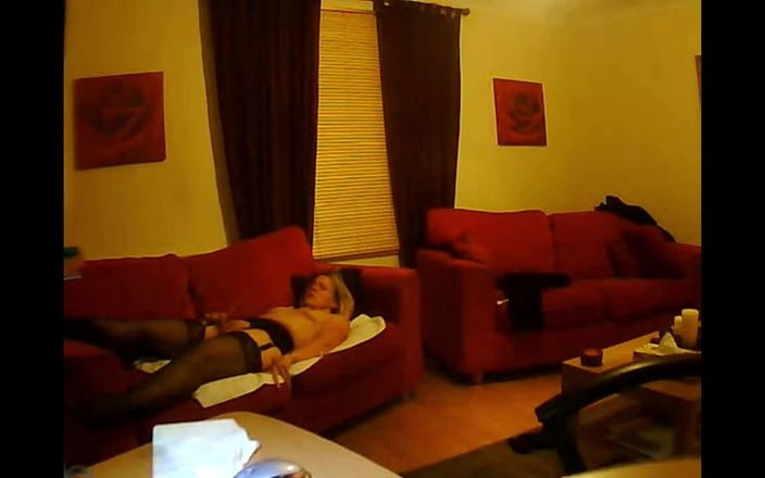 Dogging after dark: Kullanılmış prezervatifle mastürbasyon yapıyor