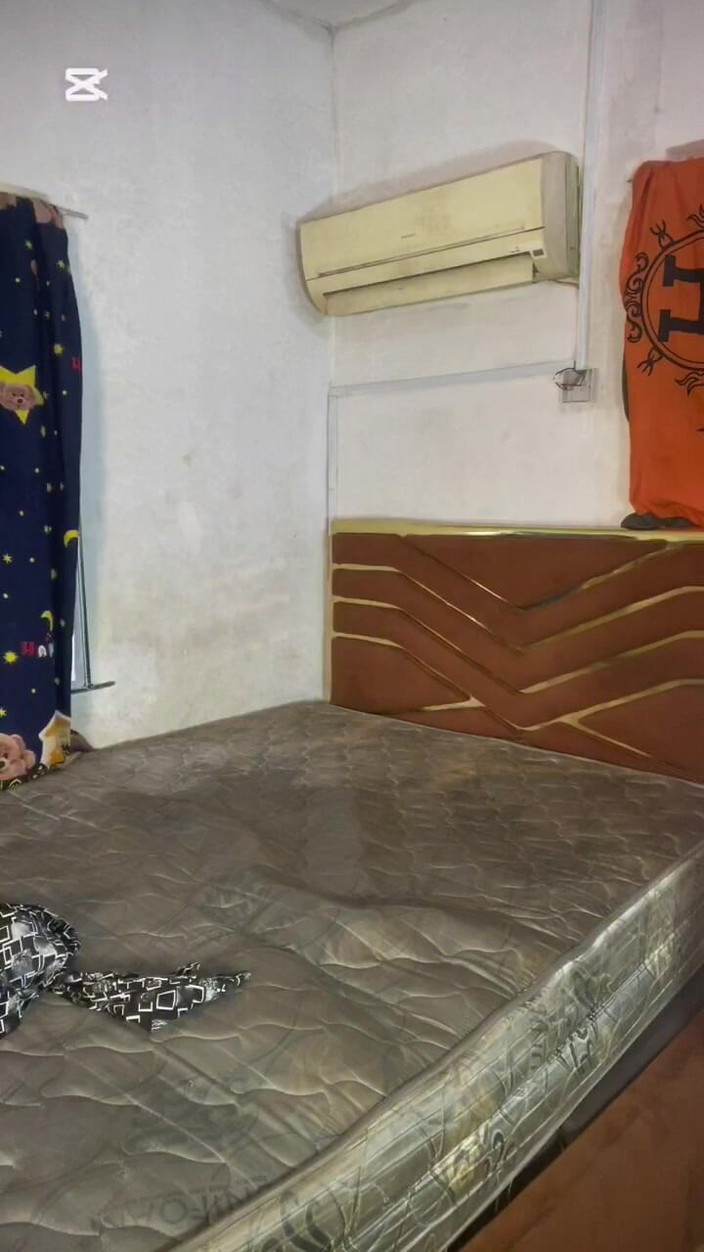 Big_brown: Lubangku dientot sama kontol besar