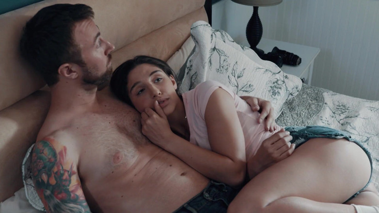 Sweet Sinner: Paparazzi szene 1 erfreut sie