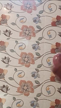 Solo Bathroom Masturbation Before Having Bath