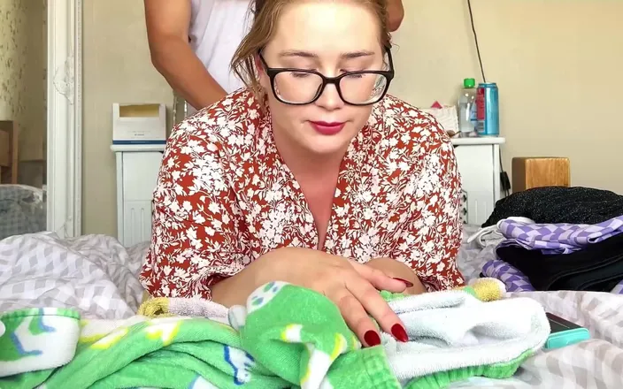JessieHH: 2 Free Use Mommy Videos for the Price of 1