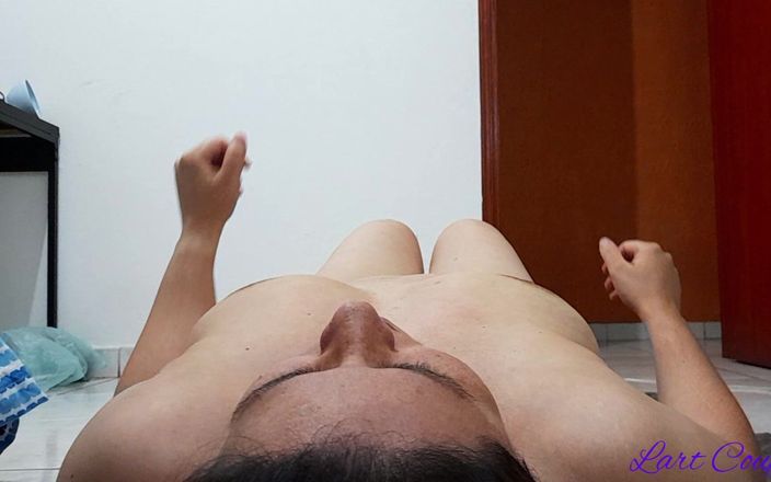 LartCouple: Isteri putih menjilat pantat saya