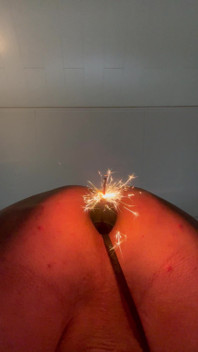 Ejaculând o stea în anus