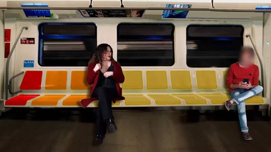 LadyRoma: मैं ट्रेन में अजनबी का हस्तमैथुन करती हूं जबकि मेरे पति सब कुछ फिल्माते हैं