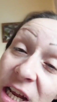 Vieni qui, lascia che ti urli in faccia così puoi sentire come sei patetico!