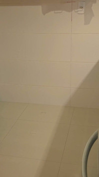 Sveltina cucina moglie sexy - pompino e cazzo in piedi finisce in bocca