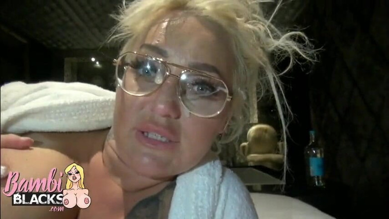 Creampie cum whores: Pancutan muka hotel