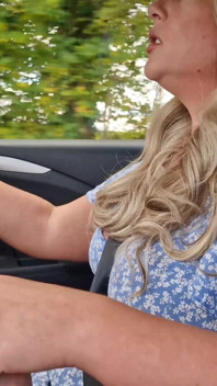 Il viaggio in macchina a casa con la matrigna