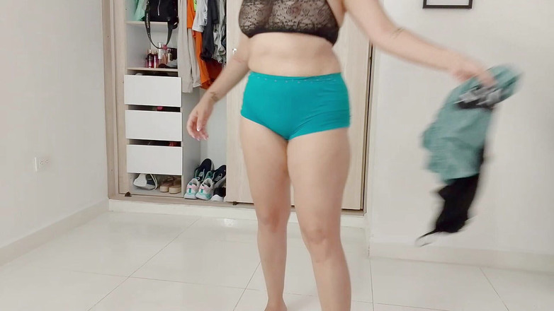 Esperanzitaluton: 继母换衣服