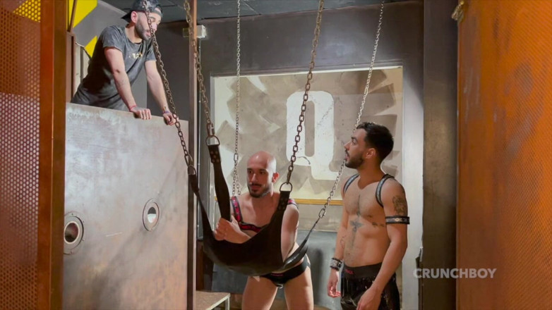 Pigs dudes bareback club: マックス・フェネスはダグラス・スミスが生で使用