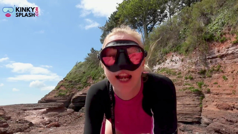 UKCuteGirl Lucy Lauren: Dive maschera JOI: accarezza, obbedisci e sborra per me