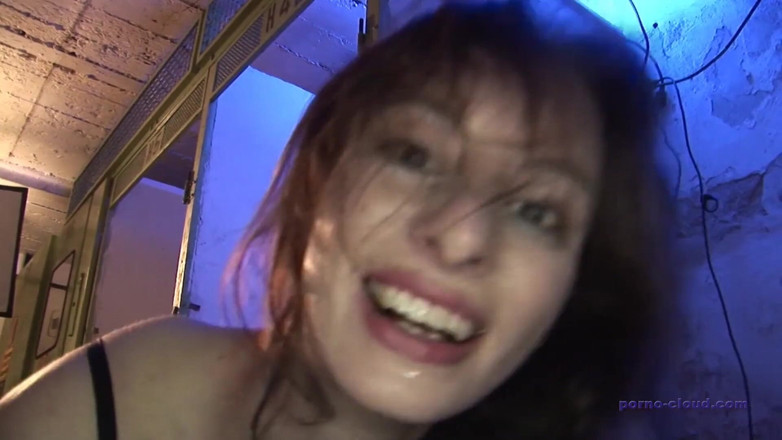 Porno Cloud: Brunette slut double penetrated and throat fucked