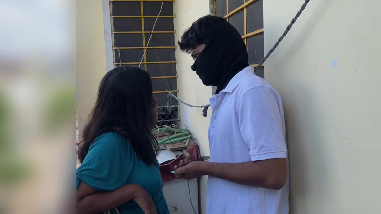 Pinkididi: आउटडोर सेक्स सौतेला भाई और सौतेली बहन दरवाजे के बाहर रोमांस और सेक्स मल्लू जोड़े छत में सेक्स के साथ हॉट रोमांस करते हैं