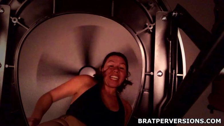 Brat Perversions: Làm sạch những cái lỗ đầy lông bẩn thỉu của tôi