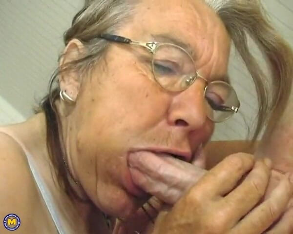 Mature NL: Selbstgedrehter oma-porno