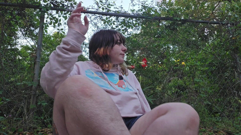 Mushroombitchx: Курю и соблазняю моих соседей