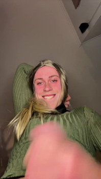 Mooie tiener femboy anaal geneukt