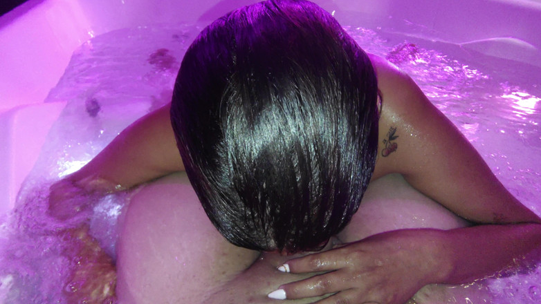 AngyAmazon: Nach dem abspritzen blowjob und trauen ihn, keine latte zu...