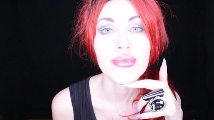 Lady Mesmeratrix Official: Stăpâna italiană roșcată în cizme negre te umilește