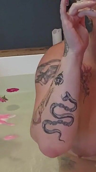 Bath Solo Stepmommy