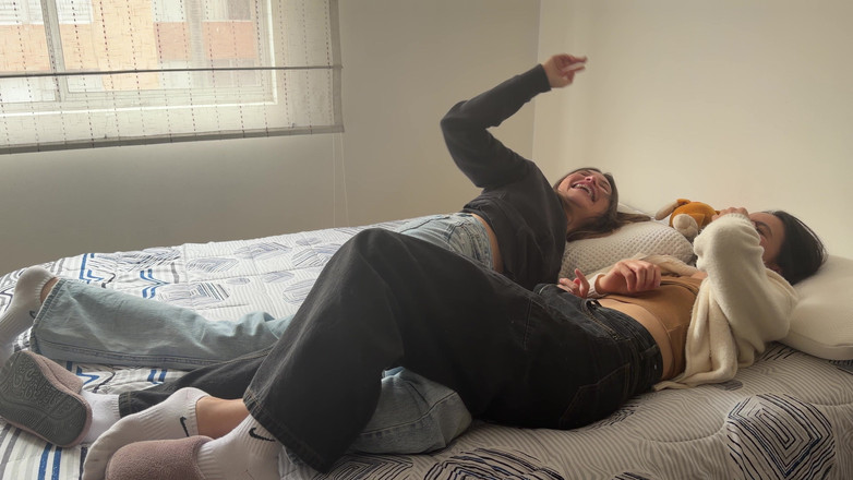 scarlettandc: Wir Reiben Uns Aneinander