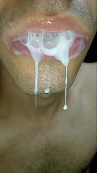 Rey rey: Sperma i munnen, sex pack, jag leker med din sperma,...