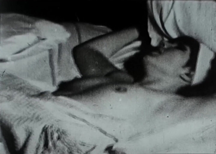 Close Encounter Vintage: विंटेज पोर्न रेट्रो कामुक थिएटर - ट्रिपल अफेयर