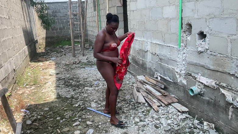 Creamyshuga: Suami mengongkek saya di bangunan baru kami yang belum siap