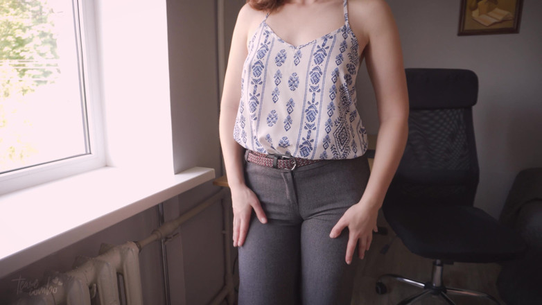 Teasecombo 4K: Hot Coworker Teases Ass Till Her Pants Ripped