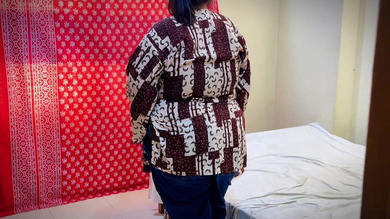 Aria Mia: Roztomilá baculatá 18letá sexy holka