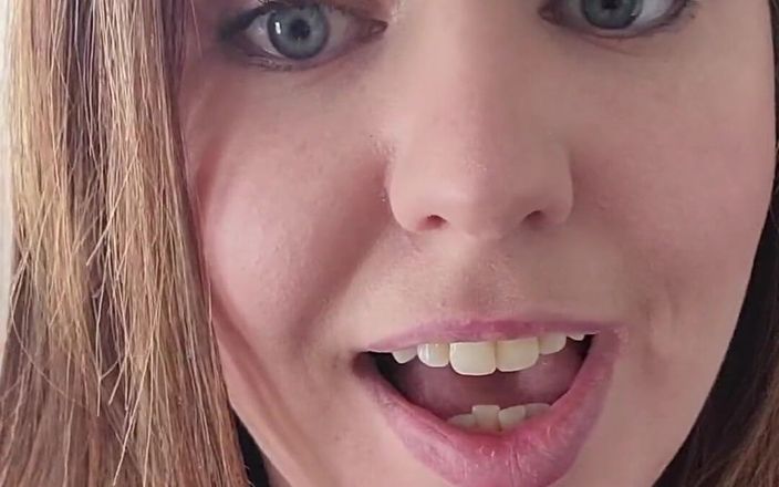 KinkyKatie: Zrobiłem małą wycieczkę po moim nowym Happy House!