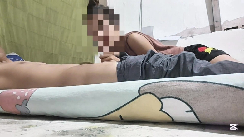 YammyPH: Pinay bedroog haar vriendje en werd geneukt door een andere...