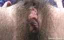 Horny Hairy Girls: vintage peluda menina recebe um enorme facial