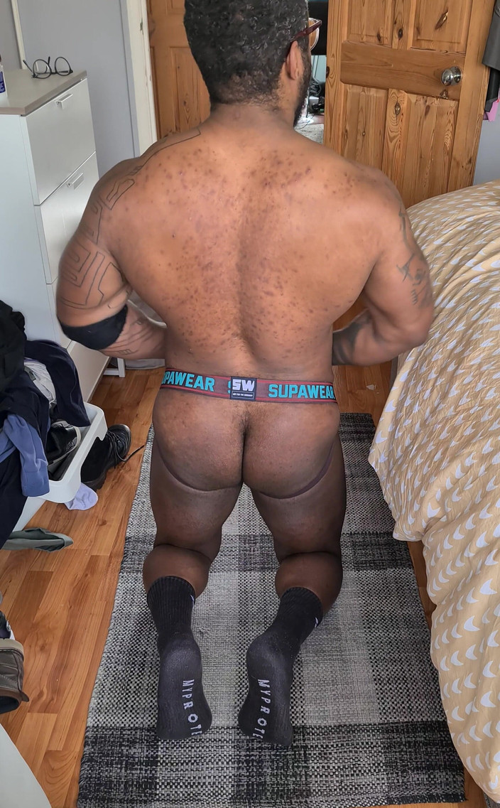 Amadeus: Flexões matinais para começar o dia