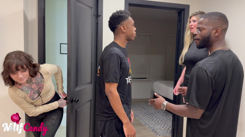 The Flourish XXX: Milfcandy: Cheerleading Coach Daphne Catches Her Girl and Gets BBC...