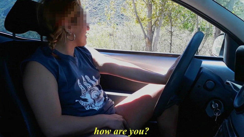 LadyRoma: Parkta bir yabancıya sakso çekiyor