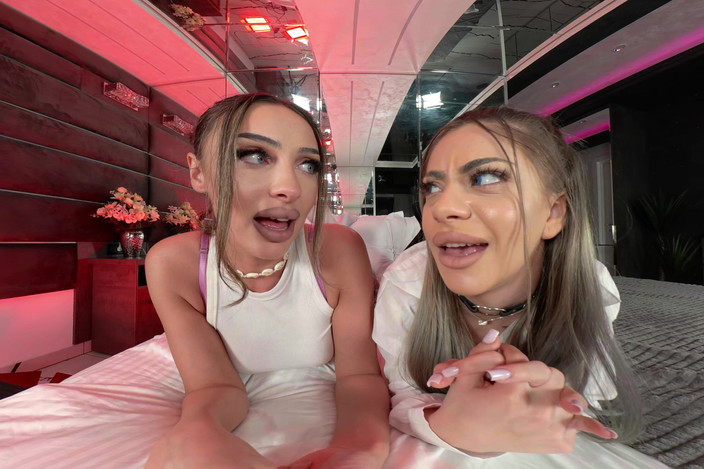 ImmerSex: Miley Sin, Ariana - Under Step Straps