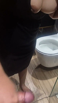 嫂子帮我射精