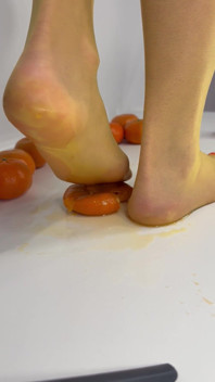 I Crush Tangerines in Nylon Stockings