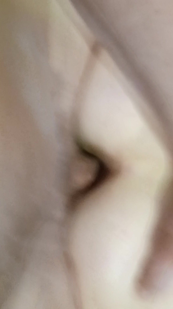 Krystidu69: Minha vizinha que eu fodo fundo, eu a faço gozar...