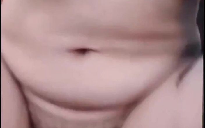 AgathhaA: Hai ngón tay tạo ra sự khác biệt