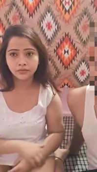 Indisches mumbai bhabhi fickte seinen freund.