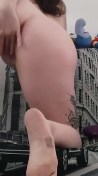 Ich fand ein kondom mit dem sperma meines stiefbruers und benutzte es, um zu masturbieren