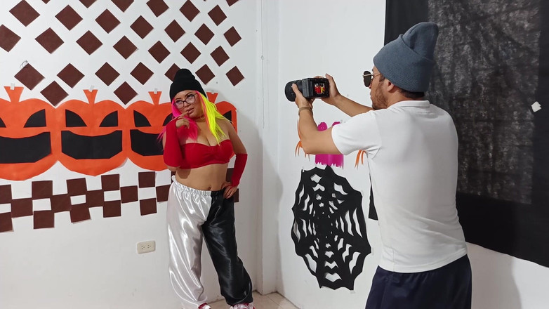 NEGRITA SEXY: Das Model verhandelt mit der Fotografin für über eine Million Ansichten...