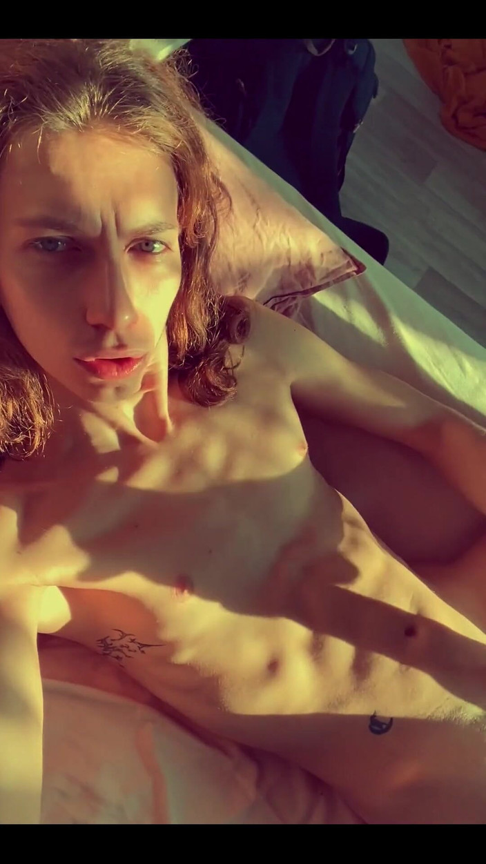 iamtonyrey: Waking up with the Sun Kissing My Body ️ Feeling Warm...